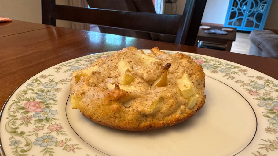 Easy Apple Cinnamon Mini Bread (Low-Carb Recipe)