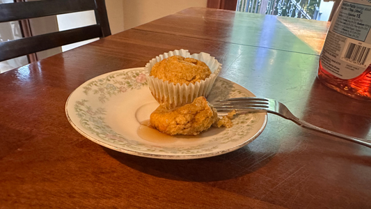 Keto-Friendly Spice Cake Pumpkin Muffins