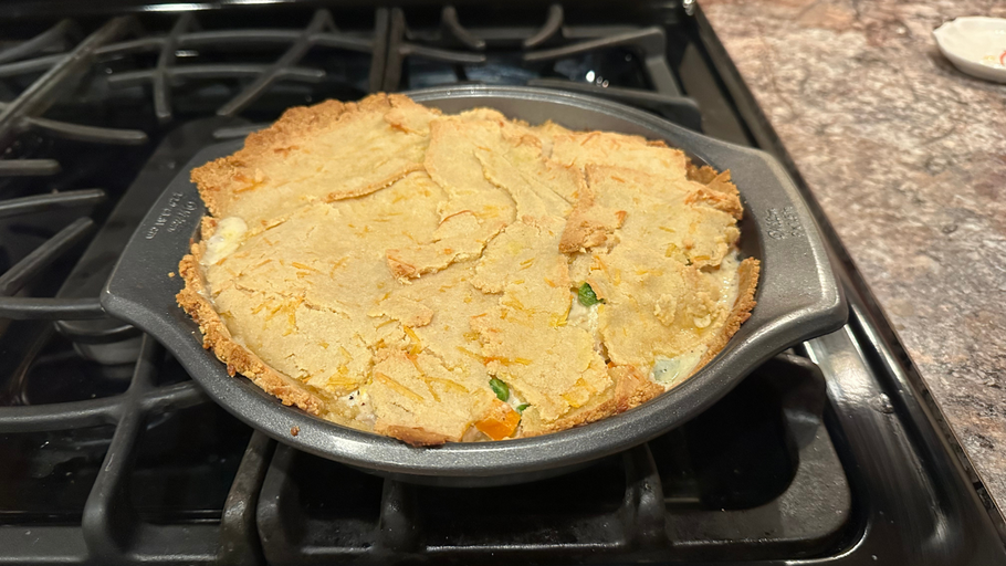 Easy Keto Chicken Pot Pie: A Low-Carb Comfort Food Masterpiece!